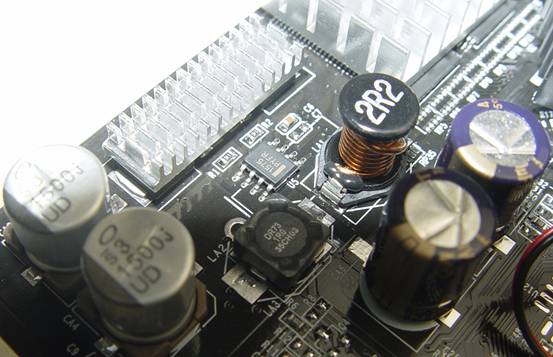 驱动之家年终显卡横评——产品篇