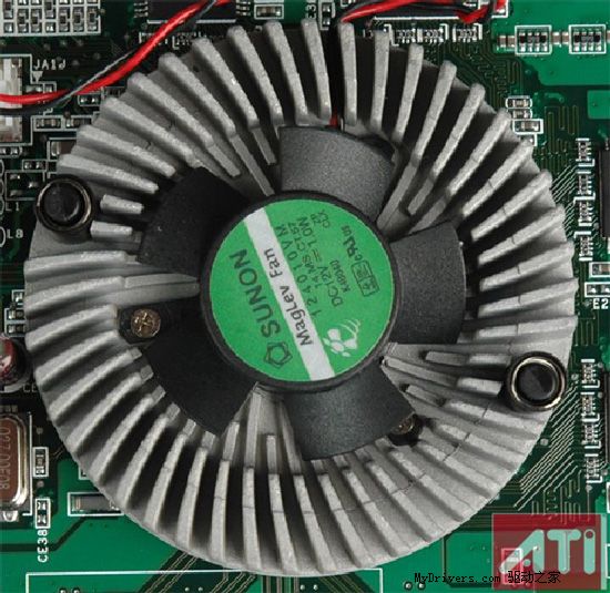 ǧԪ��ɱ�֣�ASUS Extreme AX700-X����