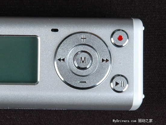 50小时播不停——JNC SSF3000 MP3播放器