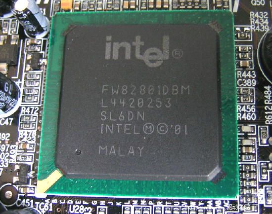 Pentium M桌面平台横向阅兵